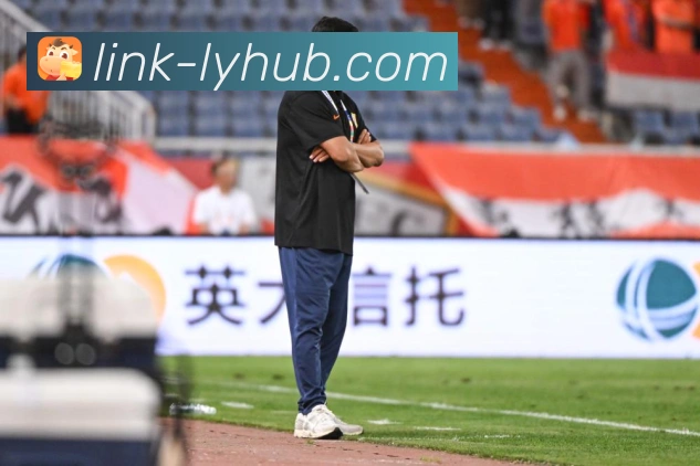 从南斯拉夫天才到NBA传奇中锋迪瓦茨篮球生涯辉煌历程与深远影响解析 从南斯拉夫天才到NBA传奇中锋迪瓦茨篮球生涯辉煌历程与深远影响解析